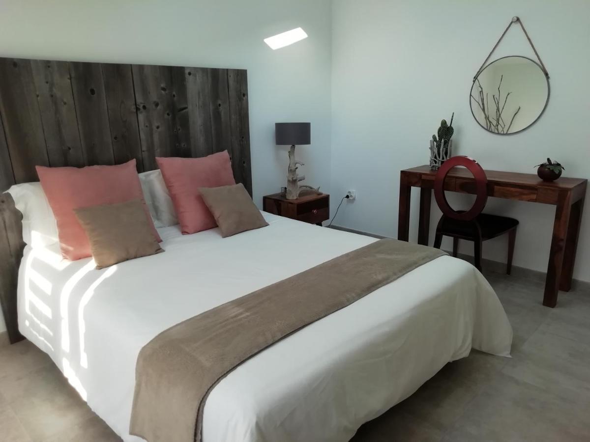 Appartement Au Dessus De La Maison Du Saunier Salin-de-Giraud Ngoại thất bức ảnh