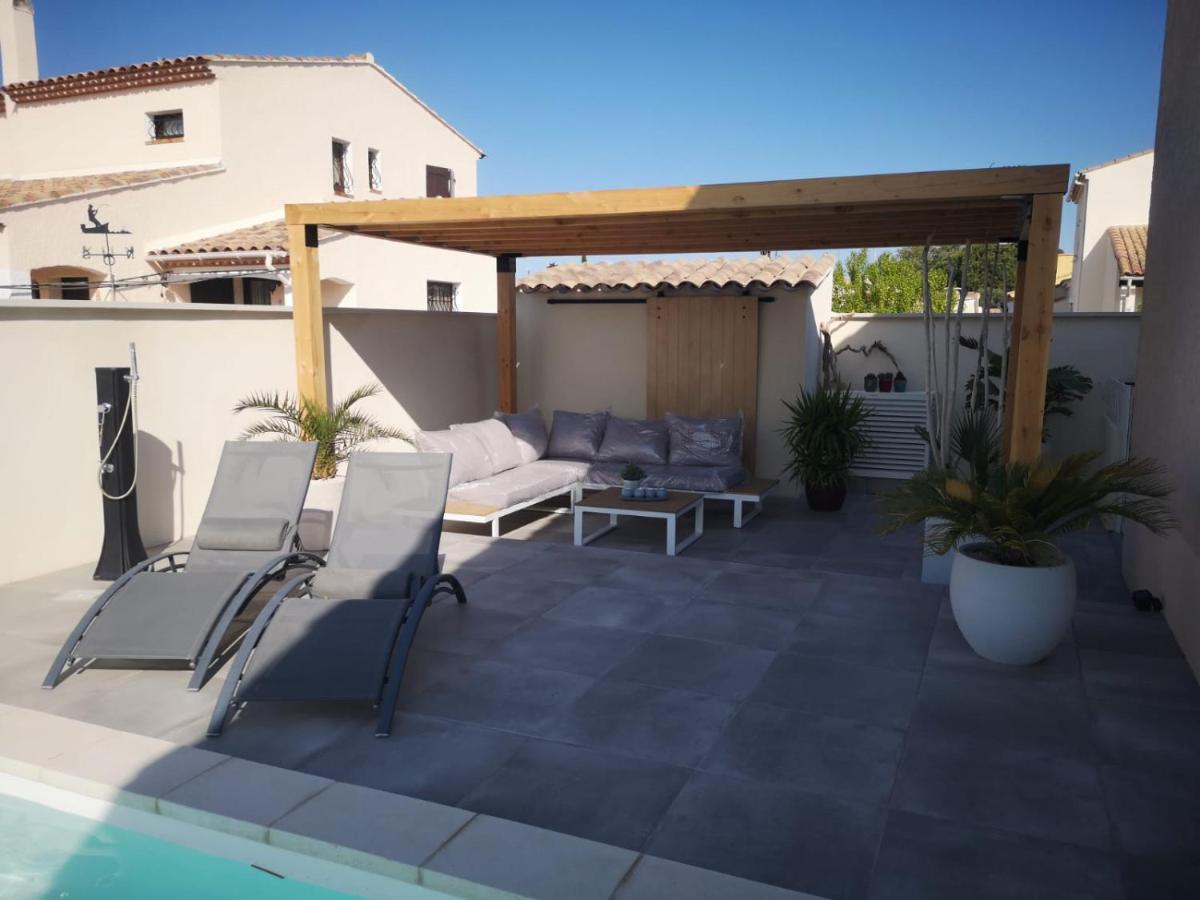 Appartement Au Dessus De La Maison Du Saunier Salin-de-Giraud Ngoại thất bức ảnh
