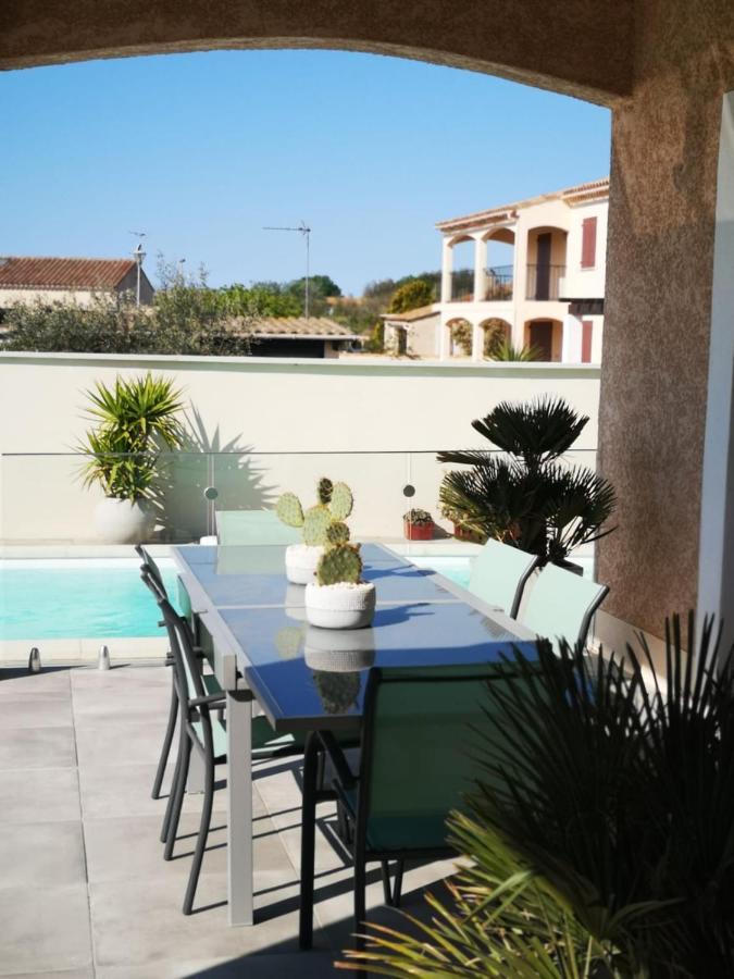 Appartement Au Dessus De La Maison Du Saunier Salin-de-Giraud Ngoại thất bức ảnh